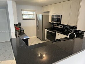 1200 NW 87th Ave in Coral Springs, FL - Building Photo - Building Photo