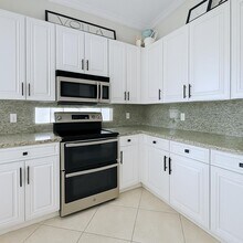2394 Kemps Bay in Royal Palm Beach, FL - Building Photo - Building Photo