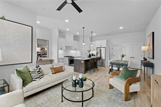 3058 W Berkeley Ave in Rogers, AR - Building Photo - Building Photo