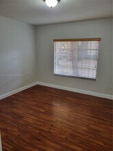 2564 Centergate Dr in Miramar, FL - Building Photo - Building Photo