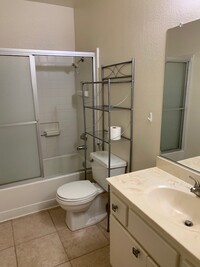 22431 Terrace Pines Dr, Unit #C in Grand Terrace, CA - Foto de edificio - Building Photo