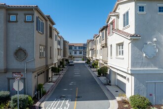 18002 Monterey St in Morgan Hill, CA - Building Photo - Building Photo