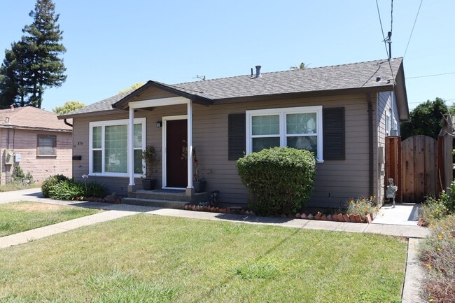 876 W Iowa Ave in Sunnyvale, CA - Building Photo - Building Photo