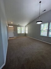 3064 Audubon Cir in Davis, CA - Building Photo - Building Photo