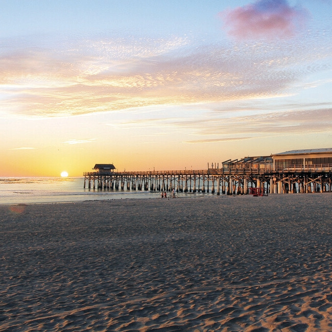 property at 905 Harding Way E