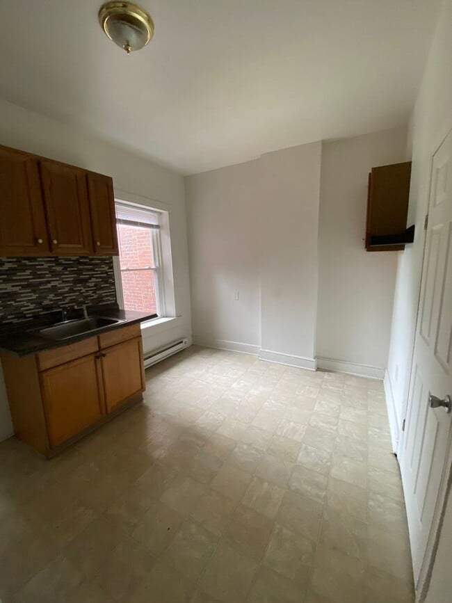 1130 Willow St in Lebanon, PA - Building Photo - Building Photo
