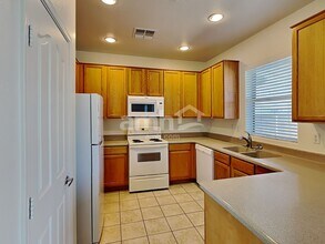 15893 N 73rd Ln in Peoria, AZ - Building Photo - Building Photo
