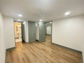 2305 55th St-Unit -1 in Galveston, TX - Building Photo - Building Photo