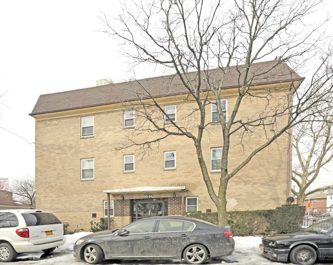 65-06 163rd St in Flushing, NY - Building Photo - Building Photo