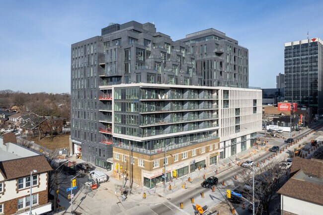 The Davisville in Toronto, ON - Building Photo - Building Photo