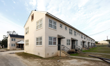 Oaklawn Homes in Mobile, AL - Foto de edificio - Building Photo