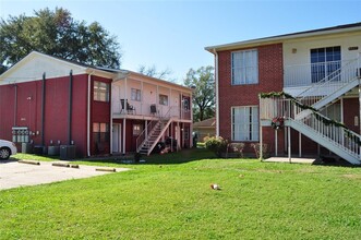 8517 Shady Dr in Houston, TX - Building Photo - Building Photo