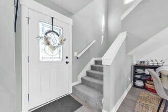 1945 Woodcrest Rd in Columbus, OH - Building Photo - Building Photo