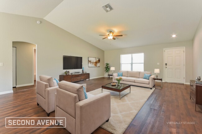 15260 SW 43rd Ct in Ocala, FL - Foto de edificio - Building Photo