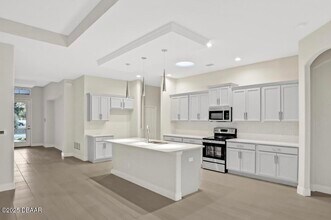 201 Katherine St in Port Orange, FL - Building Photo - Building Photo
