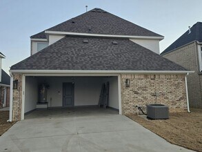 3202 SW Lovely Ln in Bentonville, AR - Building Photo - Building Photo