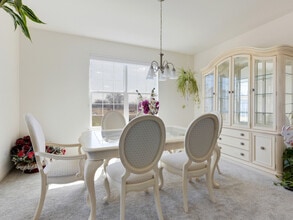 1812 Empress Dr in Elgin, IL - Building Photo - Building Photo