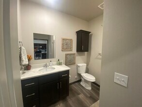 2411 S Jackson Ave, Unit 7 in Joplin, MO - Building Photo - Building Photo