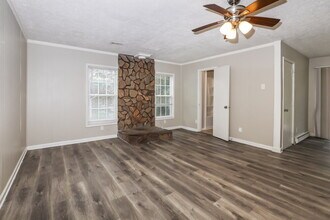 6707 Willow Twig Rd in Riverdale, GA - Foto de edificio - Building Photo