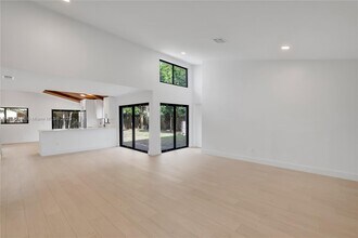 7151 NW 45th Ct in Lauderhill, FL - Building Photo - Building Photo