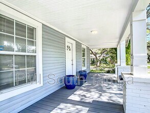 375 4th St NW in Largo, FL - Building Photo - Building Photo