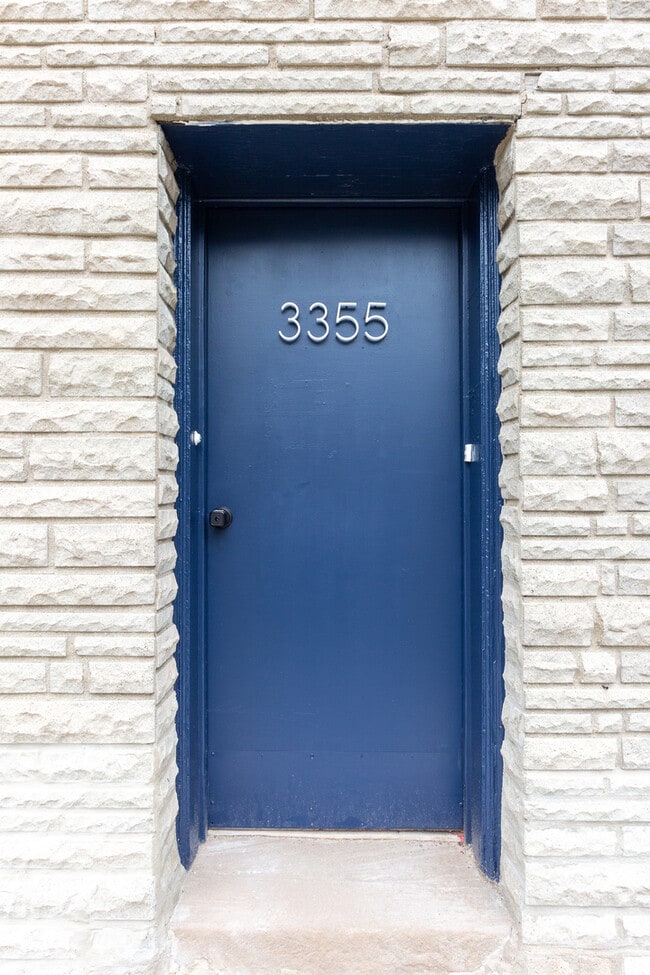 3355 N Troy St in Chicago, IL - Building Photo - Building Photo