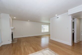 998 Cartier Ln in Foster City, CA - Building Photo - Building Photo