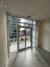 38 Annie Craig Dr in Toronto, ON - Building Photo - Building Photo