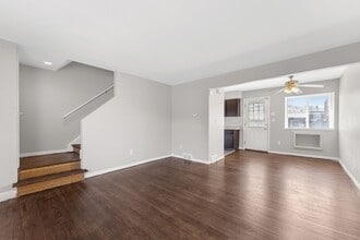 24579 Kelly Rd in Eastpointe, MI - Building Photo - Building Photo
