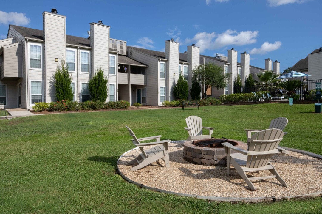 Southern Oaks in Mobile, AL - Building Photo