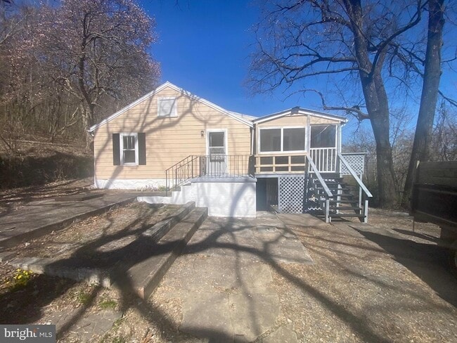 property at 5975 Tuscarora Pike