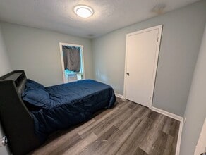 2304 S Calhoun St in Tallahassee, FL - Building Photo - Building Photo