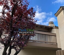 2742 Oak Rd in Walnut Creek, CA - Building Photo - Building Photo