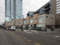 Glass House Condominiums in Denver, CO - Foto de edificio - Building Photo