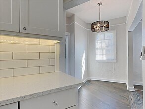 2305 W Texas Ave in Tampa, FL - Building Photo - Building Photo