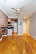 44 Avenue B in New York, NY - Building Photo - Building Photo