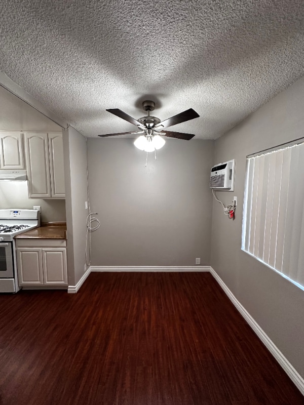 409 N Los Robles Ave in Pasadena, CA - Foto de edificio - Building Photo