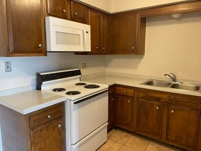 4244 S 51st St in Milwaukee, WI - Building Photo - Building Photo