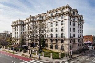 La Renaissance in Washington, DC - Building Photo