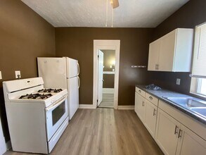 636-638 Fern St in Akron, OH - Building Photo - Building Photo