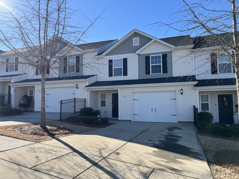 3927 Rosfield Dr in Charlotte, NC - Building Photo