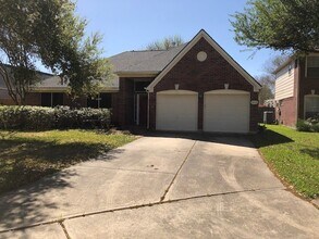 15403 Park Glen Dr in Sugar Land, TX - Building Photo - Building Photo
