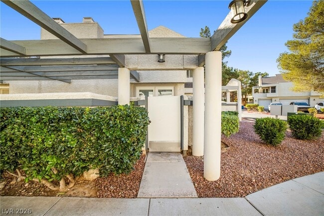 2748 Lodestone Dr in Las Vegas, NV - Building Photo - Building Photo