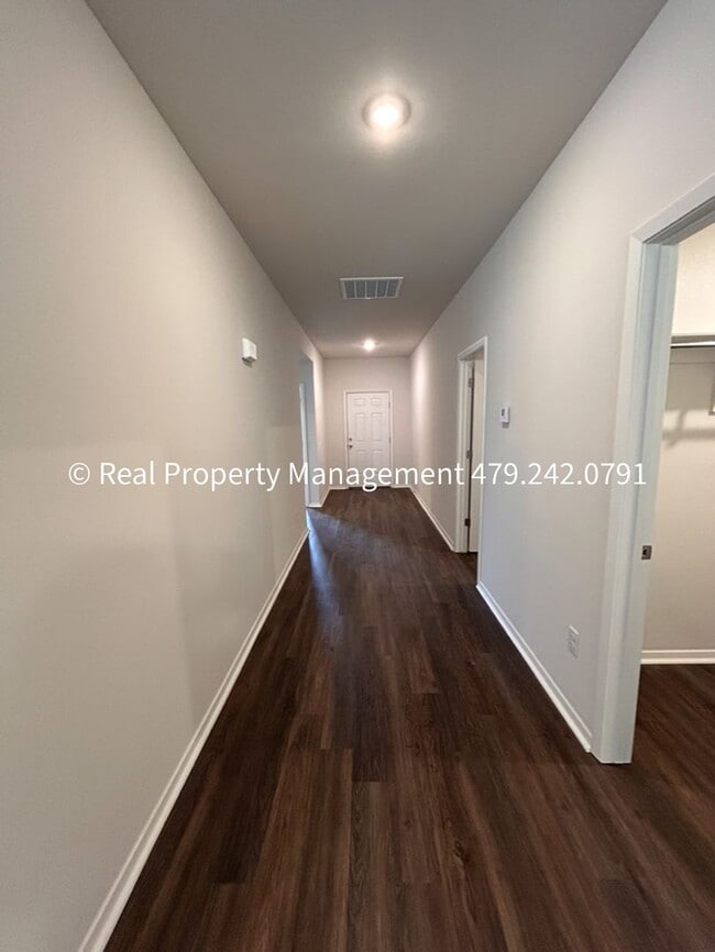 10640 Cedar Wy in Fort Smith, AR - Building Photo - Building Photo