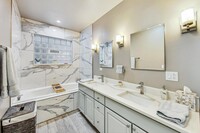 1113 N Mozart St, Unit 101 in Chicago, IL - Building Photo - Building Photo