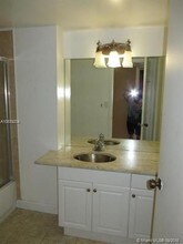 20850 San Simeon Way-Unit -203-5 in Miami, FL - Building Photo - Building Photo