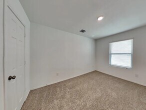 24123 Mustang Run Dr in Hockley, TX - Foto de edificio - Building Photo