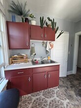 165 W Broadway St, Unit 2 in Winona, MN - Foto de edificio - Building Photo