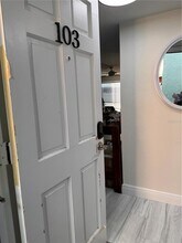 1 Windrush Blvd in Indian Rocks Beach, FL - Foto de edificio - Building Photo