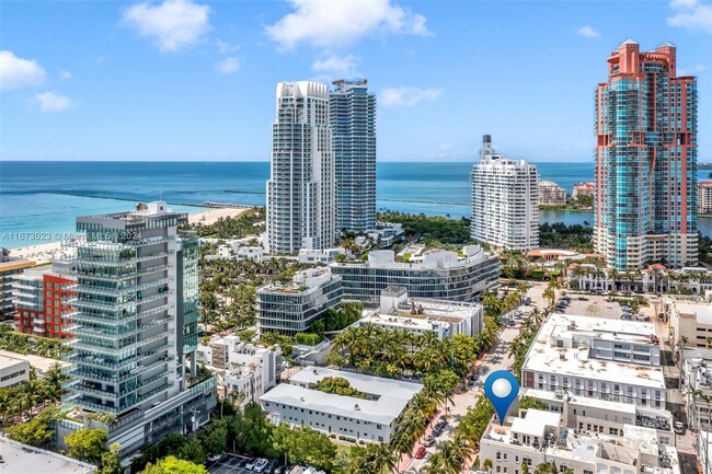 100 Collins Ave in Miami Beach, FL - Building Photo - Building Photo